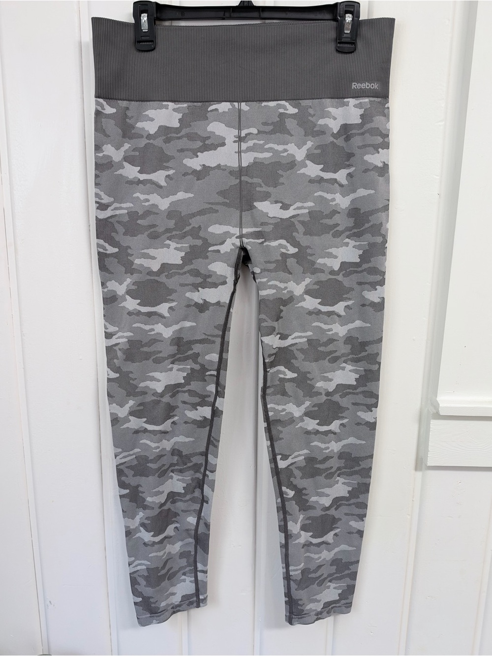 Reebok Gray Camo 7/8 Leggings – Women’s 2XL